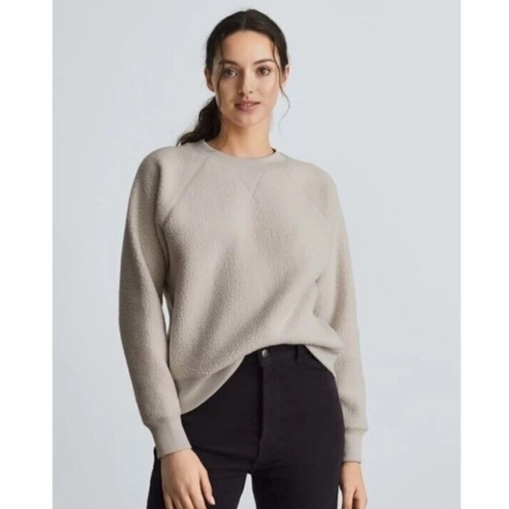 Everlane Renew Long Sleeve Raglan Fleece Sweatshirt Crew Neck Sandstone Minimal